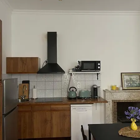 Apartment Dans Un Chateau Exceptionnel Du 18e Siecle
